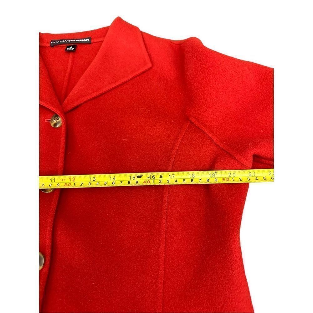 Linda Allard Ellen Tracy Size 14
Fleeced 100% Wool RED Blazer
Jacket Chic Lines - Picture 4 of 9